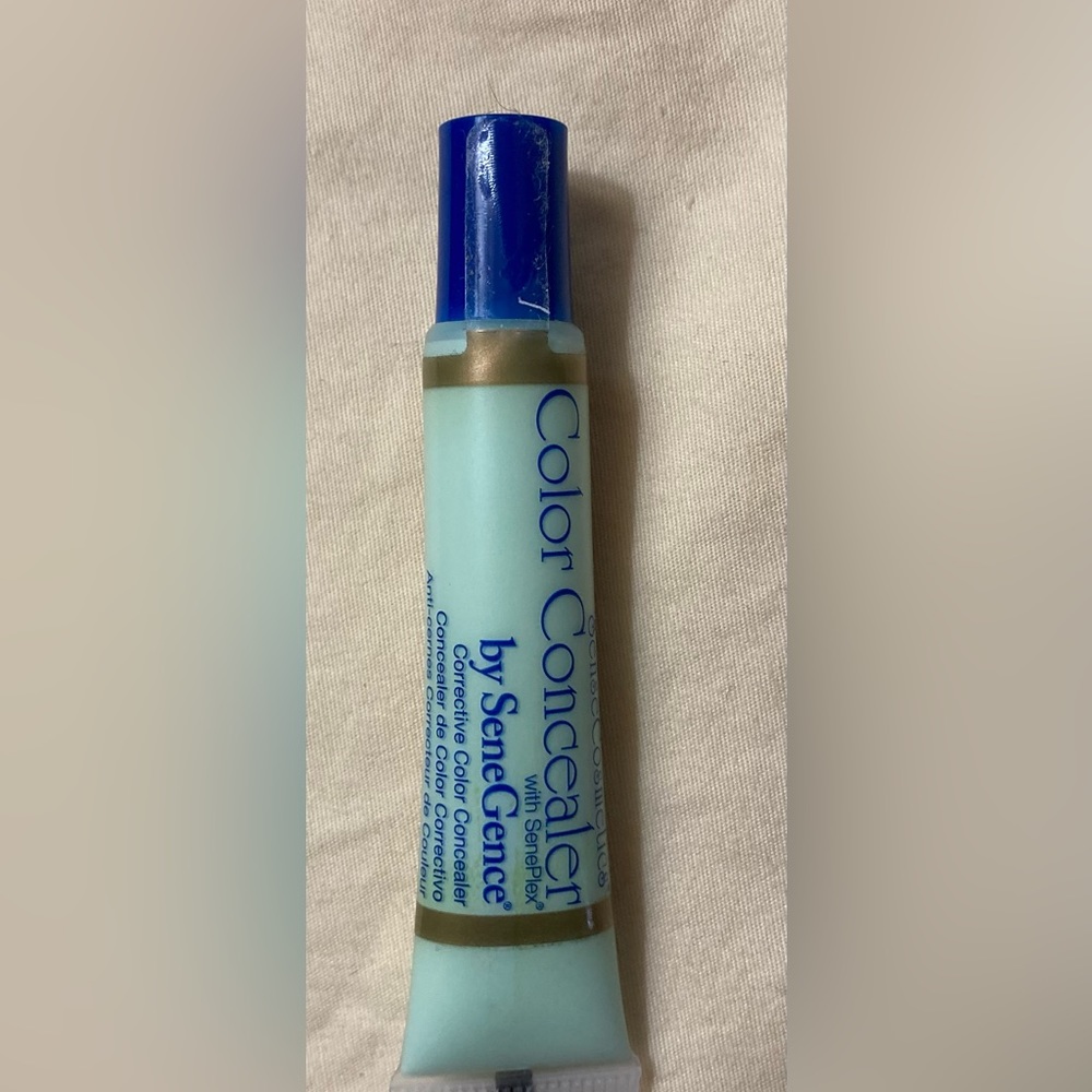Brand New SeneGence Color Corrector in “Green!”